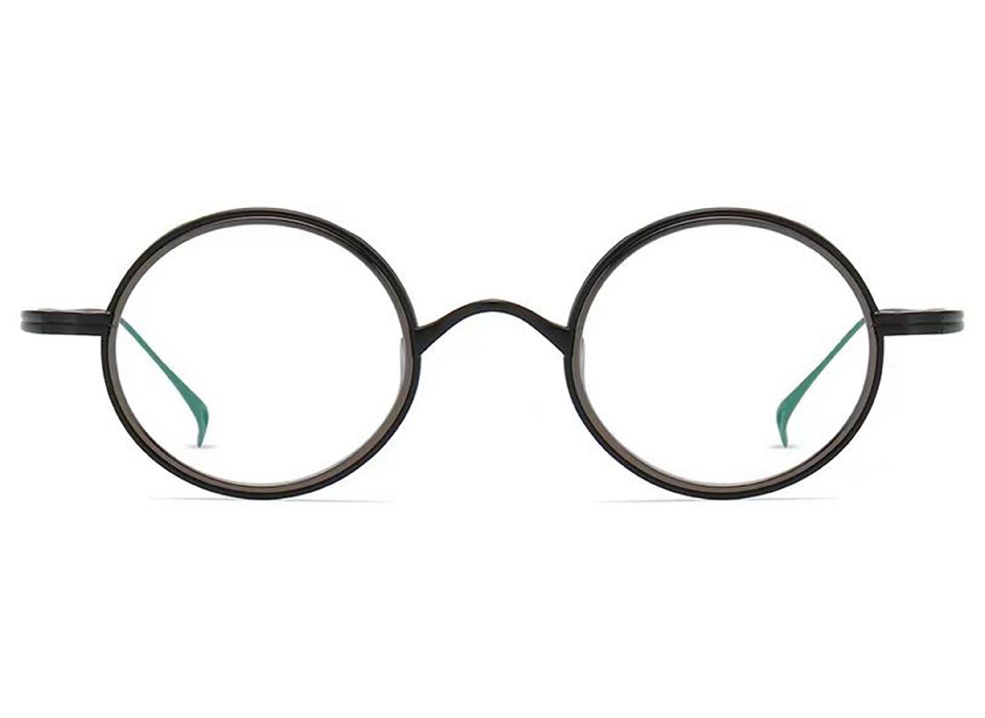 The charm of buffalo horn glasses